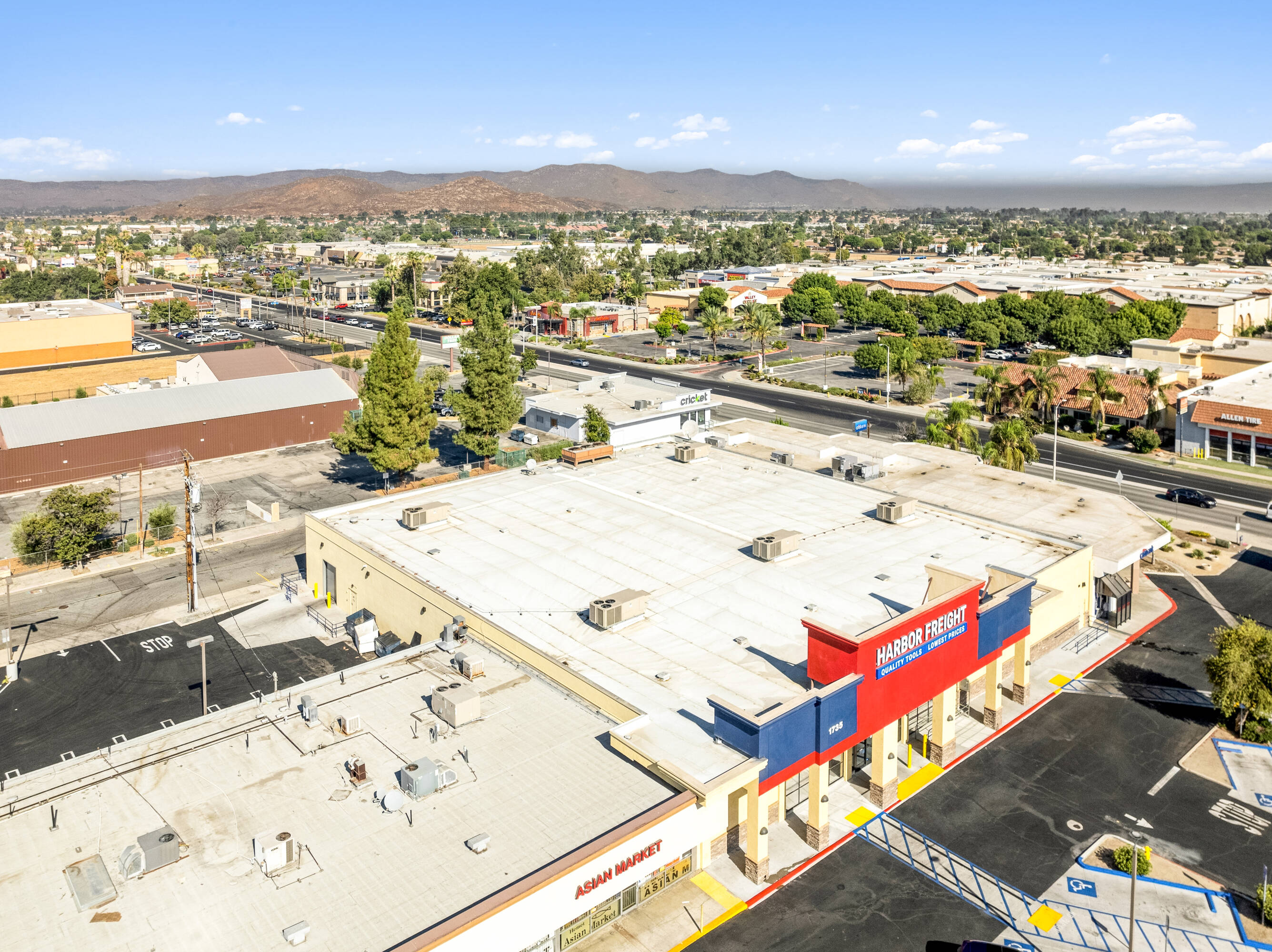 Commercial Property for Sale in Hemet California 92545
